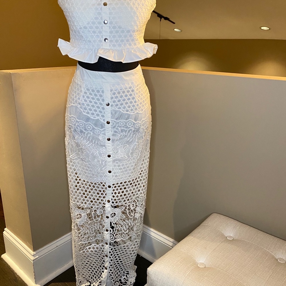CROCHET LACE BANDEAU TOP WITH MATCHING MAXI SKIRT - Picture 5 of 9